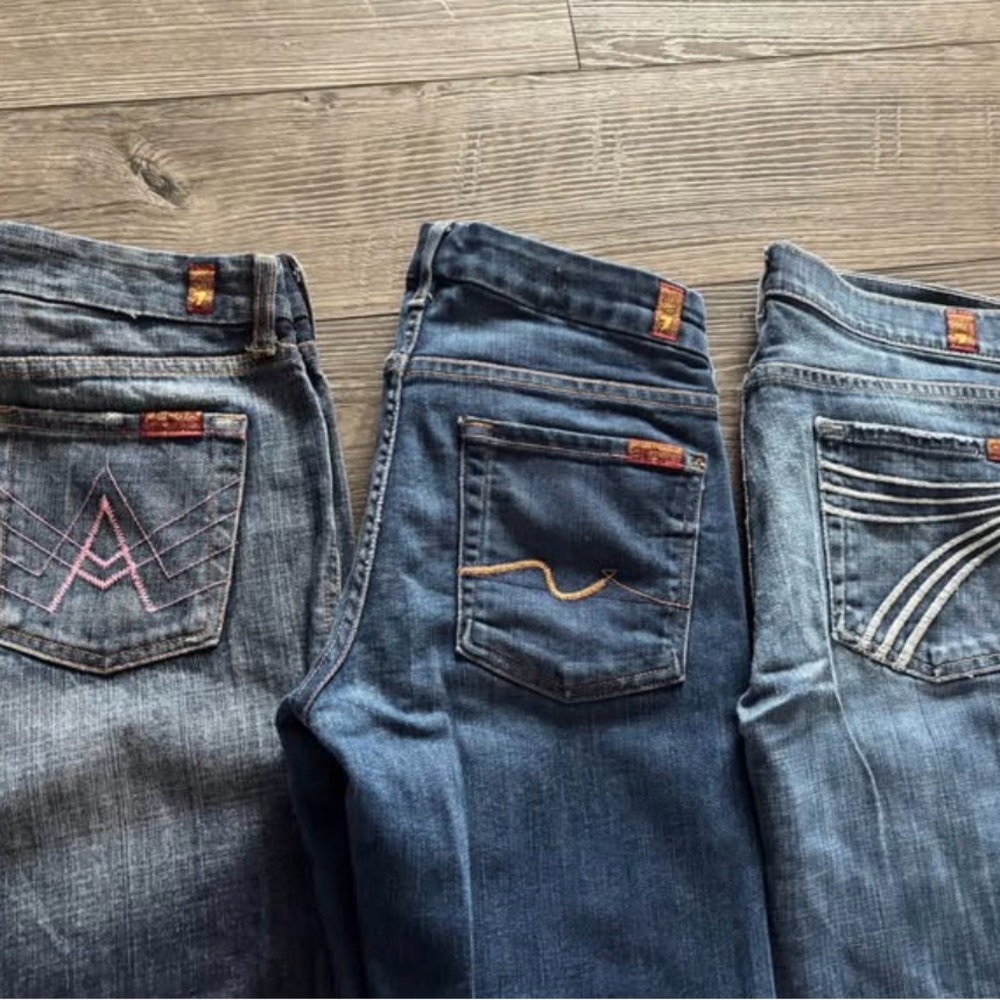 7 For All Mankind Women’s Straight Leg Jeans — Three-Tone Blue Denim